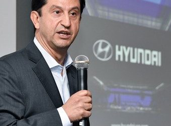 현대차 美 사장 “車 반도체 쇼티지, 최악 지났다…공급 확대 총력”