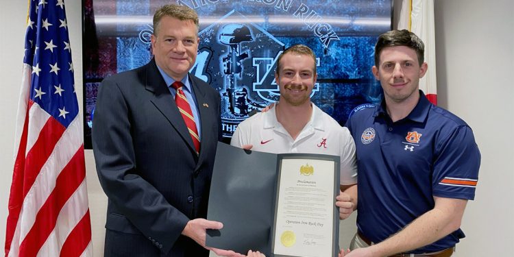 “퇴역군인 자살예방 위해 뛰어요”…대학생들 151마일 대장정 나선다