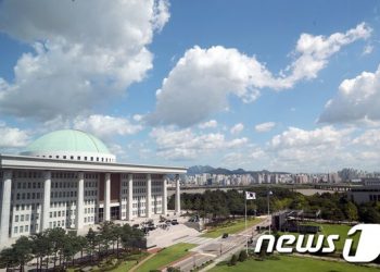 삼성·LG·SK, ‘정당·관료’ 출신 대관 줄줄이 영입