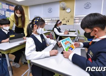 현대모비스, 어린이 교통안전 교육용 어플 ‘학교가는 길’ 개발
