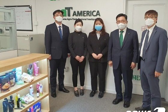 김춘진 aT 사장 “美 동부에도 ‘김치의 날’ 제정 추진할 것”