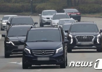 호암 이병철 34주기 추도식 거행…이재용은 미국서 ‘사업보국’