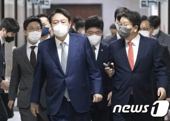 尹, 경선 후보 7인과 ‘원팀 회동’…홍준표·유승민은 ‘불참’