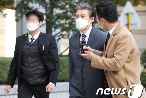 조국 “김혜경 스토킹 보도, 내 딸 생각나…김건희 근처는 안가”