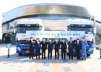 포스코, LNG 화물차 도입 앞장선다…”친환경 물류 실현”