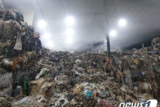 요소수 부족에 쓰레기 대란 우려…소각장 요소수 이달 말 재고 바닥