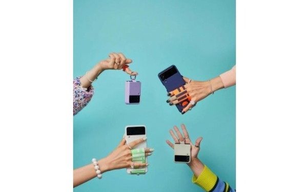 갤Z플립3, 미국 타임지 ‘올해 최고의 발명품’으로 선정
