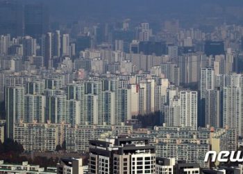 “3억을 어디서 구하죠”…내년 전셋값 걱정에 밤잠 설치는 세입자