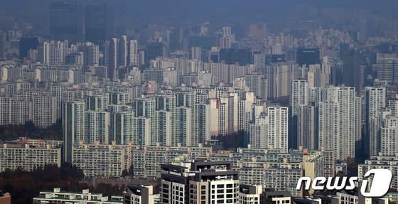 “3억을 어디서 구하죠”…내년 전셋값 걱정에 밤잠 설치는 세입자