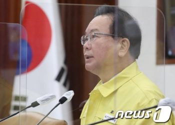 김총리, 오늘 임시국무회의 주재…요소수 긴급수급조정 고시 의결