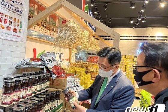 김춘진 aT 사장, 美 대규모 ‘K-푸드 판촉’ 점검