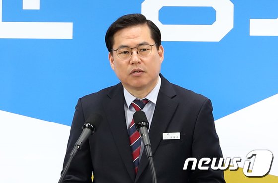 ‘대장동 판도라’ 유동규 아이폰 포렌식 난항…”변호인과 일정조율 중”