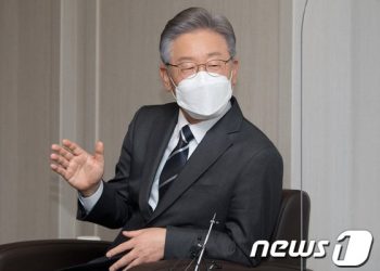 與, ‘이재명 부인 낙상사고 지라시’ 유포자 고발