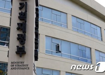 정부 “상속세 연부연납 5년→10년 필요…세율 현행유지”