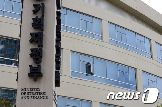 정부 “상속세 연부연납 5년→10년 필요…세율 현행유지”
