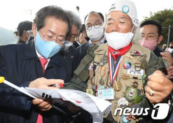 홍준표, 윤석열 겨냥 “상왕에 기대면 담벼락에 깔려 죽어”