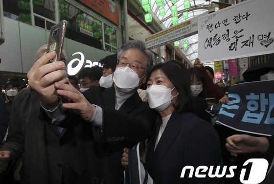 2030 공략 대장정 나선 이재명 “질책 달게 받겠다”