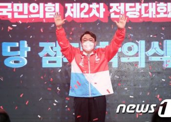 尹 “대장동·고발사주 쌍으로 특검하면 찬성”…’김건희 등판’ 예고