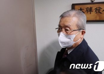 김종인 “尹, 냉정해질 필요 있다”…’김한길·김병준 영입’ 반대 확고