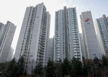 금융규제에 종부·양도세까지 손질?…표심에 흔들리는 주택정책