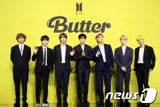 K컬처, 위상 재확인…BTS·’오징어게임’, 美 ‘피플스초이스’ 수상 쾌거