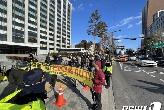 이번엔 조합·시공사 갈등…둔촌주공 재건축, 내년 2월 일반분양도 빨간불