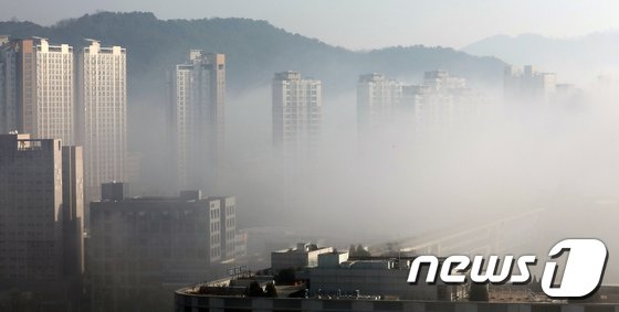 해넘기는 공공직접시행 근거법…13.6만가구 정비사업 어쩌나