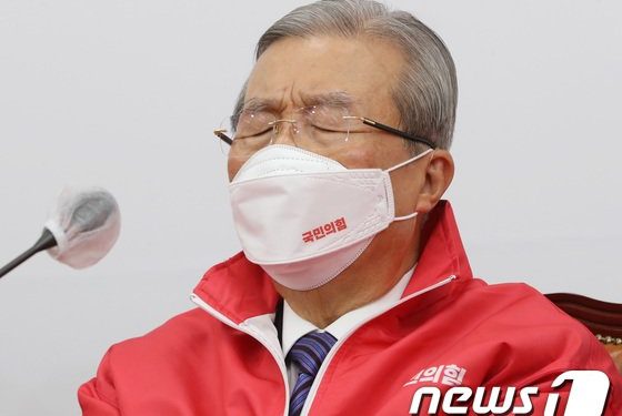 ‘그정도론 안돼’ 선대위 해체론 딛고…김종인, 칼 안 대고 핵심 노린다