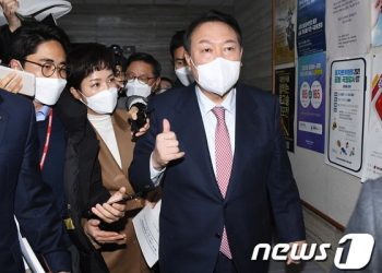 이준석·조수진 갈등, 신지예 영입 논란…국민의힘 선대위 ‘따로국밥’