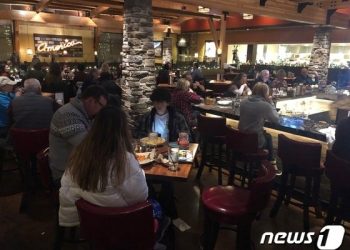 美 수도 워싱턴DC, 비상사태 선포…”오늘부터 마스크 착용 의무화”