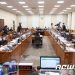 ‘고3’도 국회의원·지자체장 출마한다…25→18세 선거법, 특위 통과