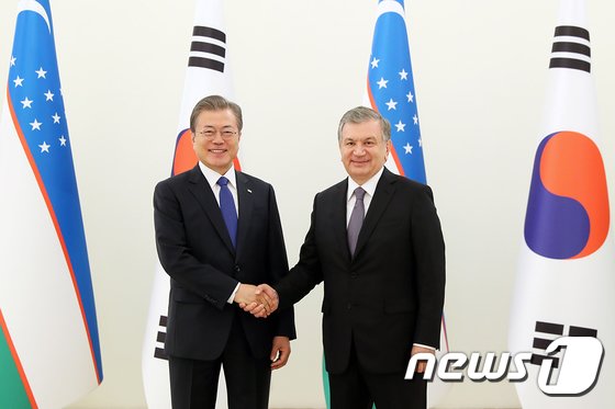 “천연광물 공급망 논의”…文대통령, 우즈벡 대통령과 오늘 정상회담