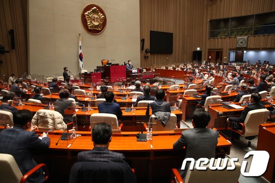 민주, 오늘 의총서 양도세 특위 구성·靑 세종 집무실 논의