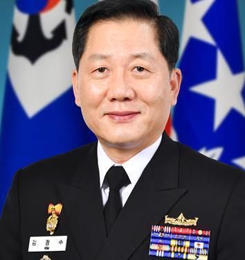 해군총장에 김정수 해군차장 내정…3연속 ‘임기제 진급’
