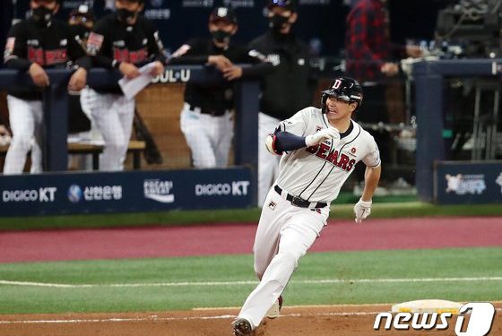 박건우 놓친 두산, 중심타선 와해 위기…무조건 잡아야할 김재환