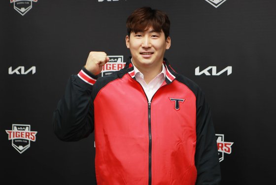 ‘150억 잭팟’ 나성범, 역대 FA 최고대우로 금의환향…KIA행 마침표