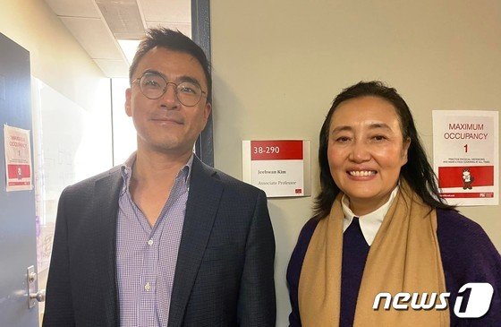 귀국하는 박영선 “글로벌 선도국가, 이재명 정부가 해낼 것”