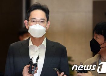 ‘제2 반도체 신화’ 쓰는 이재용…삼바, 모더나 전세계 수출길 열렸다