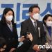 코로나 팔 걷어붙인 이재명, 100조 선지원 제안…정부·야당 압박
