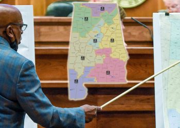 법원 판사, 앨라배마주 새 연방하원 선거구 지도 거부