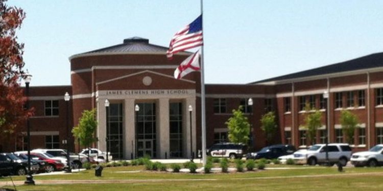 여러 앨라배마 교육청, MLK 휴일 넘겨 코로나 휴교 연장