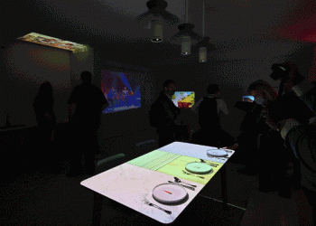 삼성전자 포터블 스크린 ‘더 프리스타일’…”예약판매 물량 완판”