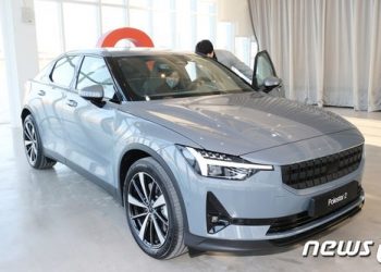 스웨덴 전기차 폴스타, 초반 흥행 성공…테슬라 아성 흔들까