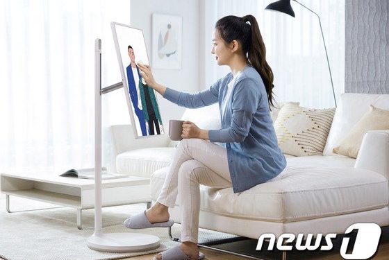 스크린의 경계가 무너진다…고정관념 벗은 TV