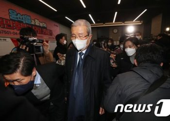 김종인 “누군가 저질러서라도 발동 걸어야 했다…그래서 일방적 발표”