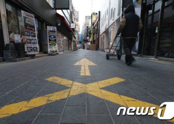 작년 경제성장률 4% 수성할까…한은, 오늘 GDP 속보치 발표