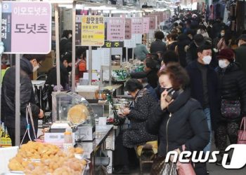 전통시장 설 차례상 26만4400원…대형마트보다 10만원 저렴