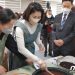 김혜경, 충북 옥천통합복지센터 찾아…전통차 체험