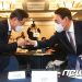 ‘민심 앞 나란히’…설 연휴 첫날, 대권주자들 시장 방문·토론 준비