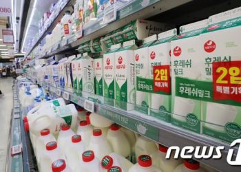 ‘우유가격 개편 난항’ 정부 설명회장 ‘무단점거’한 생산자단체